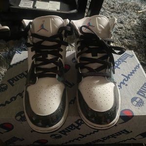 Jordan’s 1s Galaxy